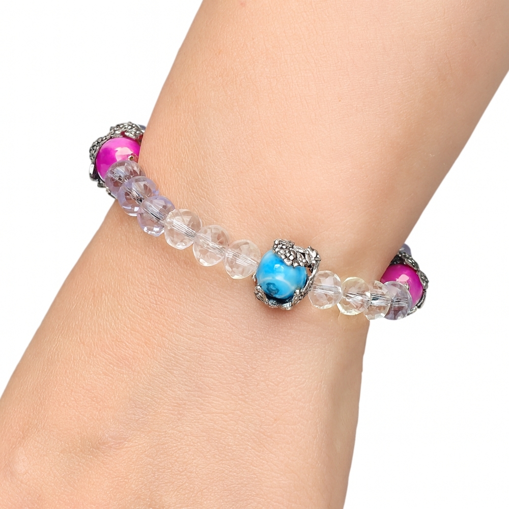One Of A Kind Glass And Acrylic Bead Bracelet 6-8 Inch Stretch
